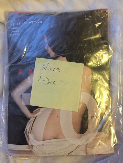 Pantyhose of Nora from 2017-01 - FALKE Seidenglatt 70