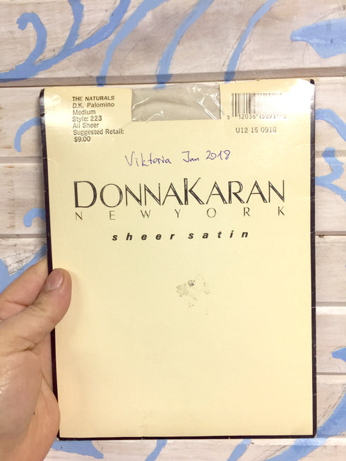 PANTYHOSE of VIKTORIA 2018-03(1) DKNY White