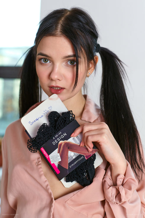 PANTYHOSE of VIKTORIA SOKOLOVA 2019-05(2) Fishnets
